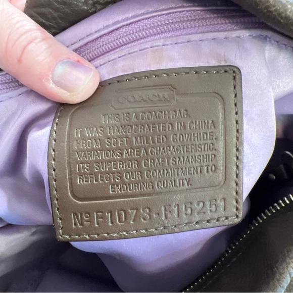 Coach Brown Leather Shoulder Bag w/ purple lining - Picture 12 of 13